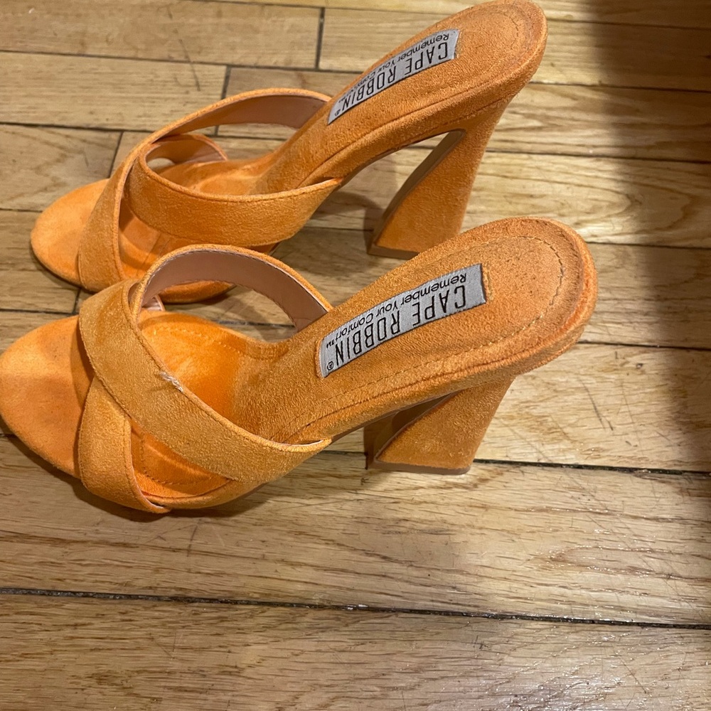 Orange Cape Robbin heels
